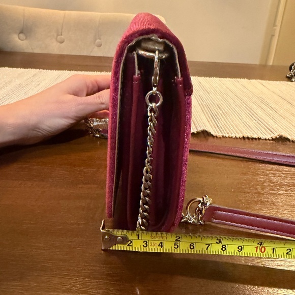 GUESS Velvet Clutch/Crossbody Bag – Burgundy - Picture 3 of 7